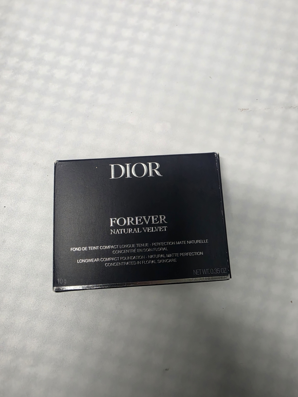 Dior Forever Natural Velvet Longwear Compact Foundation - Black Packaging